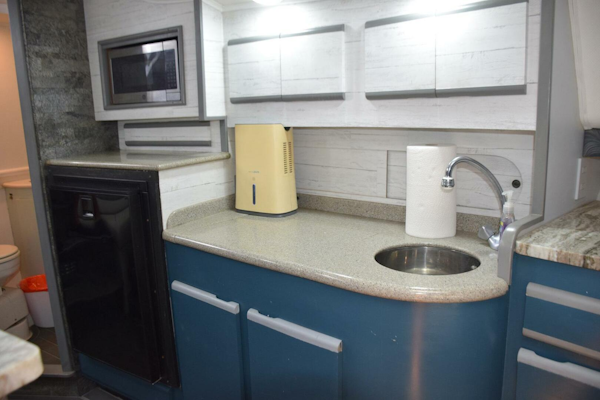 Blackfin-Combi 33 1995-ITS A WRAP Highland Beach-Florida-United States-Port Side Cabin, Aft View-5398665