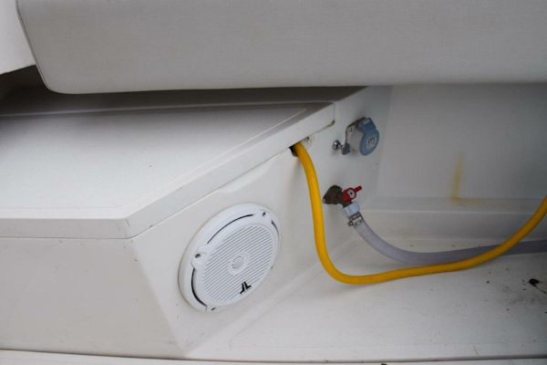 Blackfin-Combi 33 1995-ITS A WRAP Highland Beach-Florida-United States-Livewell Connection, Electric And Reel Plug-5398697