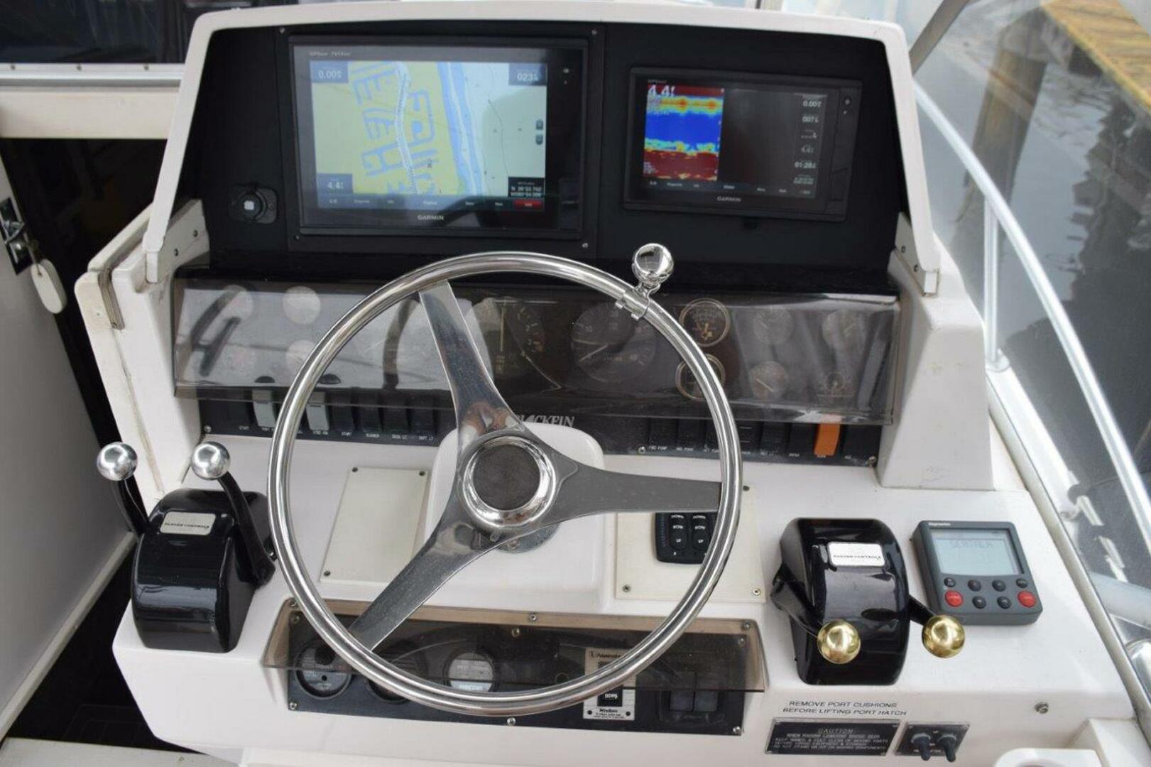 Blackfin-Combi 33 1995-ITS A WRAP Highland Beach-Florida-United States-Garmin Nav Screens-5398651 | Thumbnail