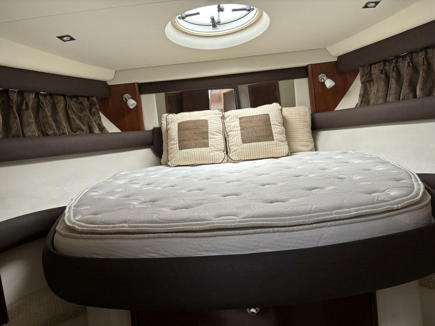Meridian-391 Sedan 2009 -North Palm Beach-Florida-United States-4535884 | Thumbnail