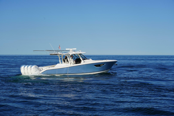 Pursuit-428 2022 -Grosse Pointe Shores-Michigan-United States-4537633