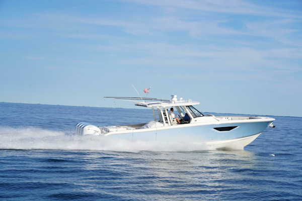 Pursuit-428 2022 -Grosse Pointe Shores-Michigan-United States-4537640