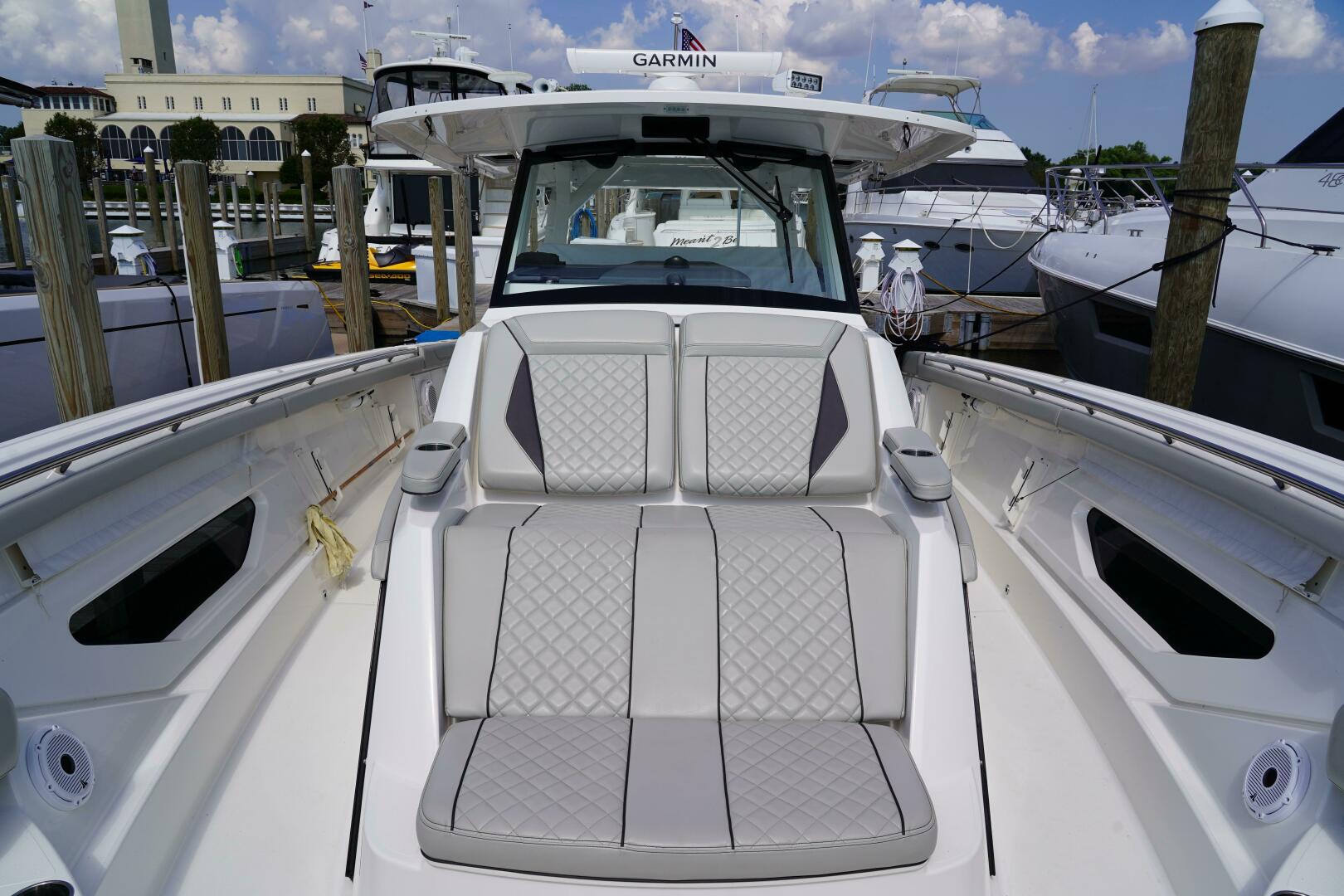 Pursuit-428 2022 -Grosse Pointe Shores-Michigan-United States-4537662 | Thumbnail