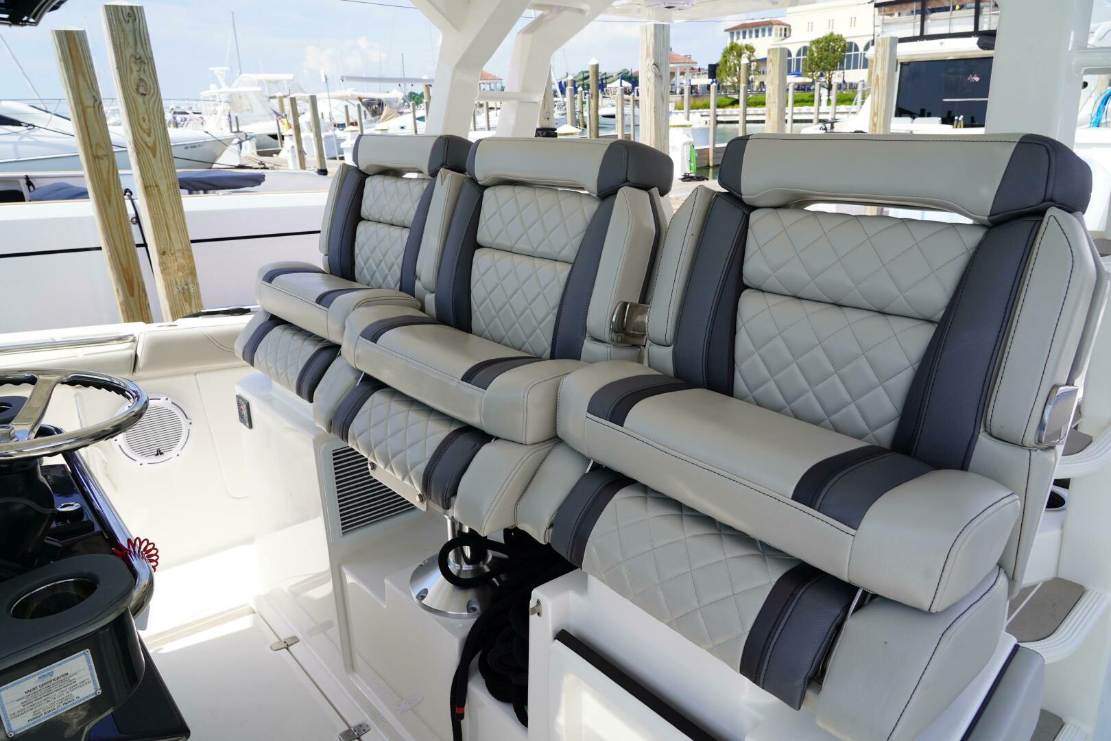 Pursuit-428 2022 -Grosse Pointe Shores-Michigan-United States-4537665 | Thumbnail