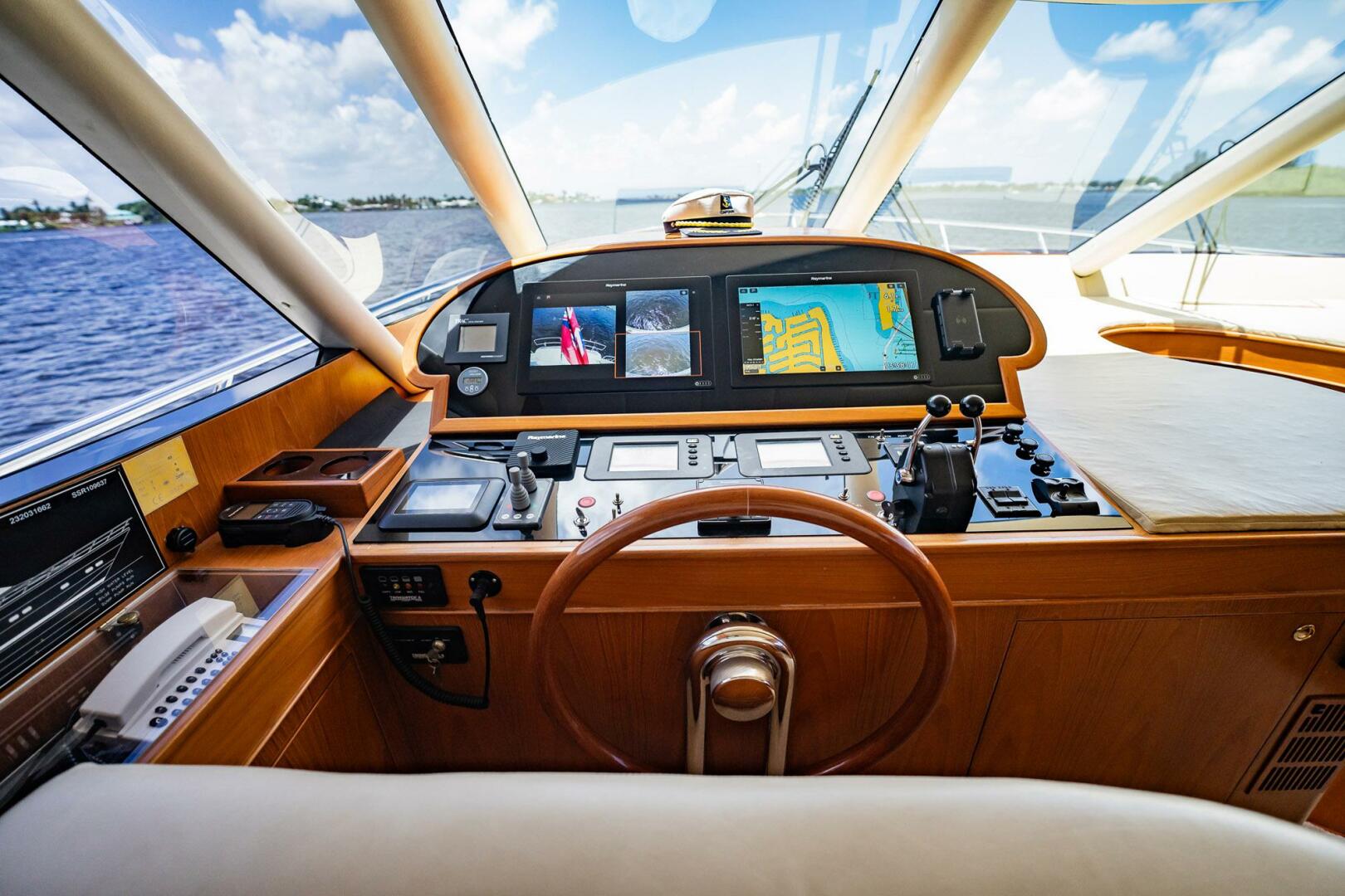 Horizon-E62 2003-ISONDA Stuart-Florida-United States-4539287 | Thumbnail