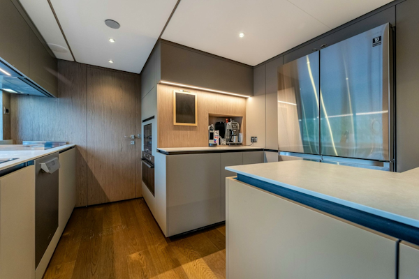 Ferretti Yachts-Ferretti 1000 2023-ISOTTA Slovenia-6059878