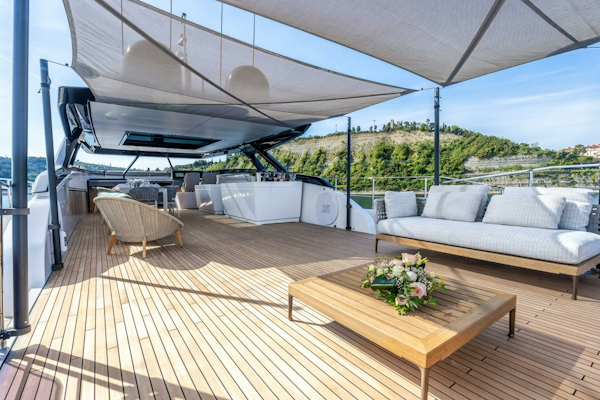 Ferretti Yachts-Ferretti 1000 2023-ISOTTA Slovenia-6059852