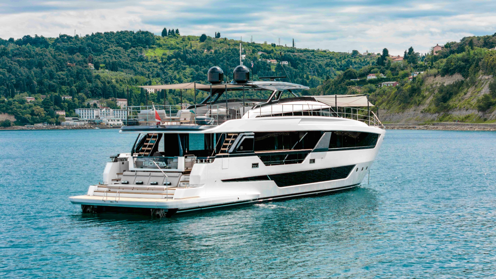 Ferretti Yachts-Ferretti 1000 2023-ISOTTA Slovenia-6059848 | Thumbnail