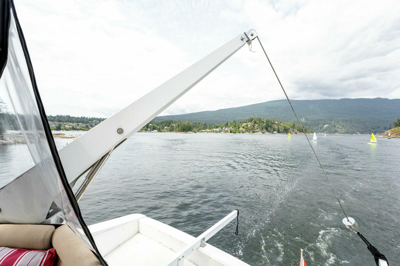 Navigator-Sundance 5600 1997 -Vancouver-British Columbia-Canada-4550284 | Thumbnail