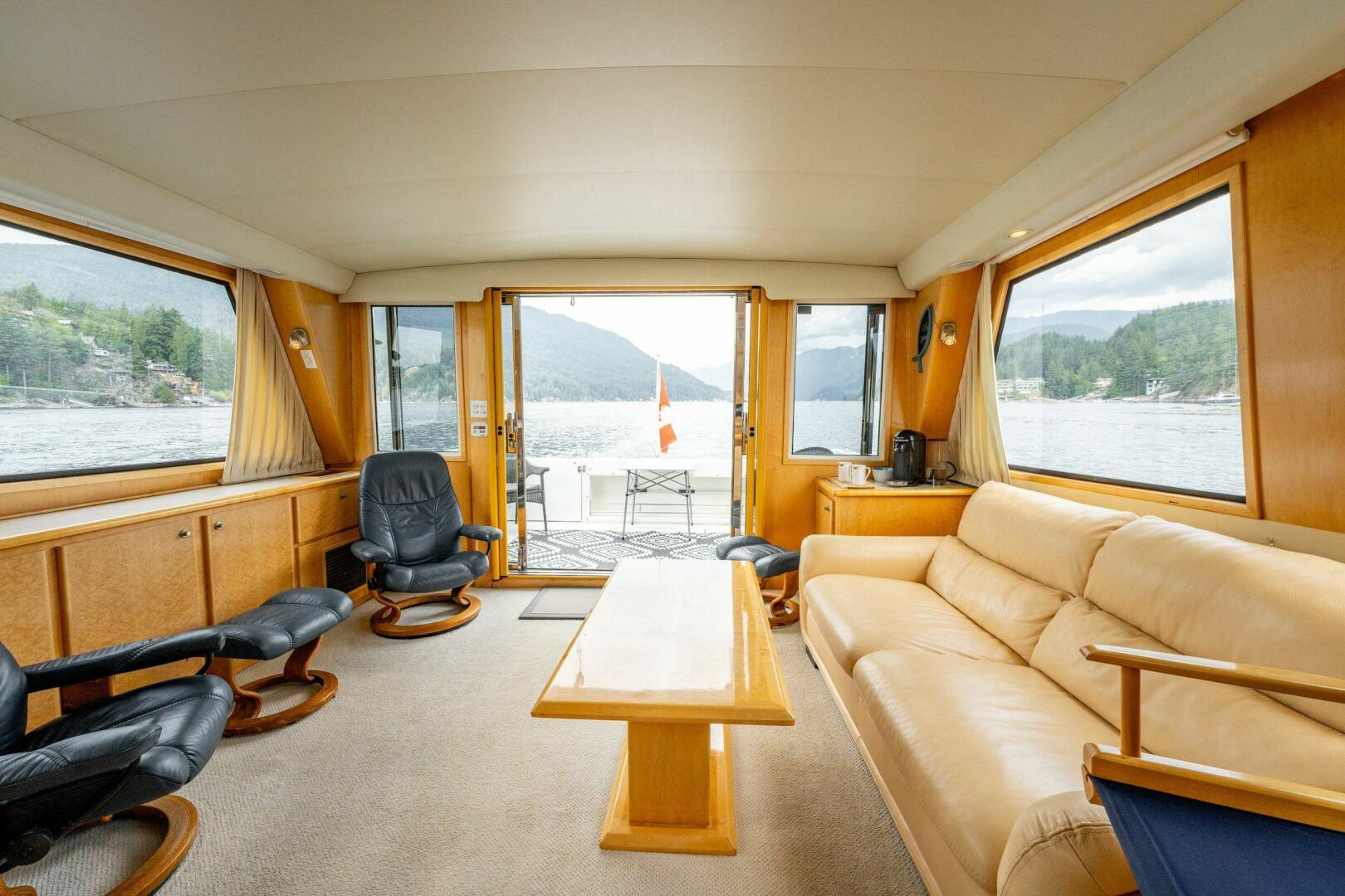 Navigator-Sundance 5600 1997 -Vancouver-British Columbia-Canada-4550265 | Thumbnail