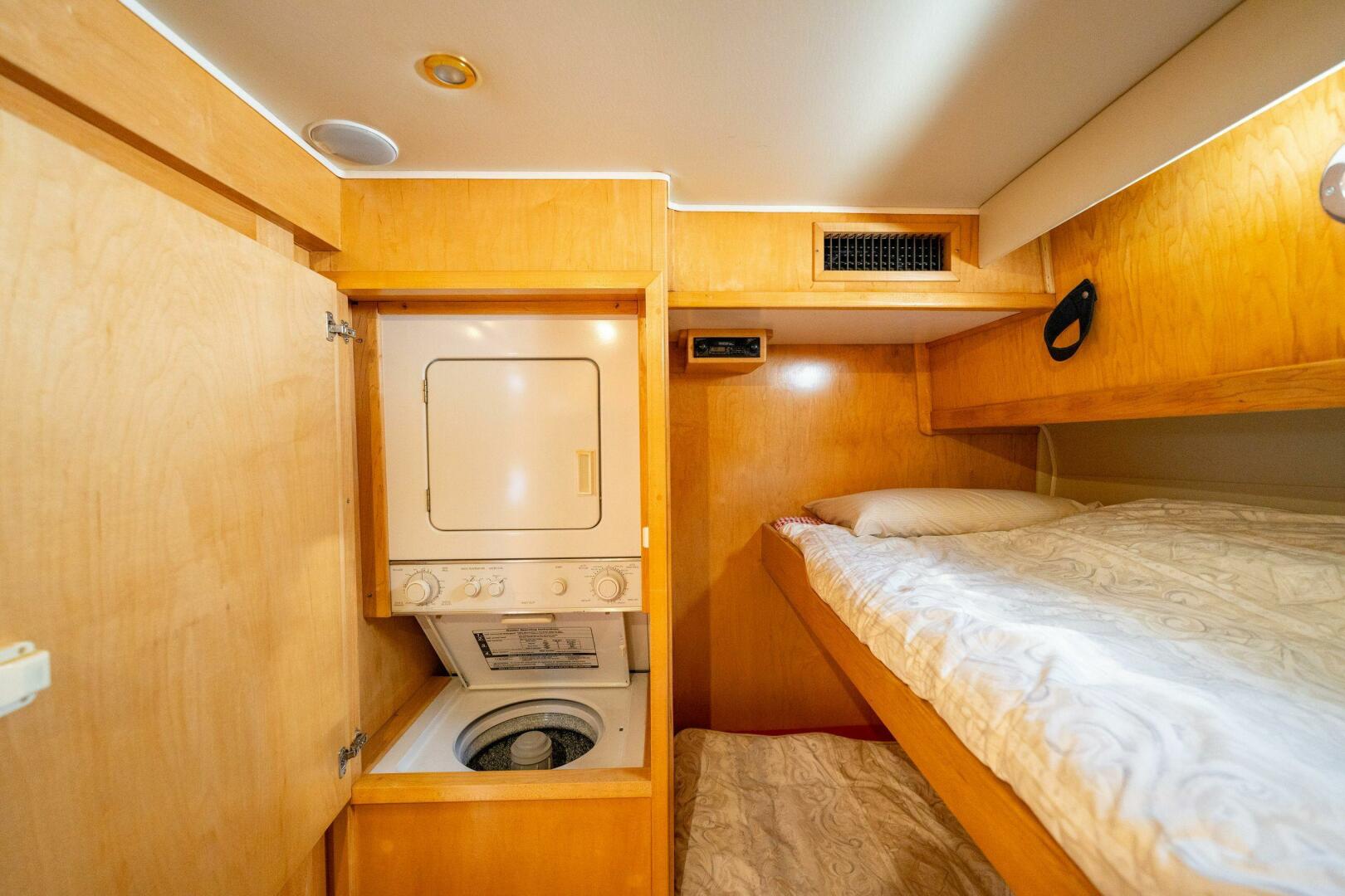 Navigator-Sundance 5600 1997 -Vancouver-British Columbia-Canada-4550261 | Thumbnail