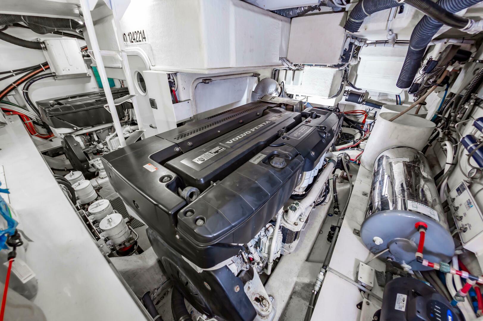 Marquis-63 Sport Yacht 2013-Docked Wages Hampton-Virginia-United States-5222291 | Thumbnail