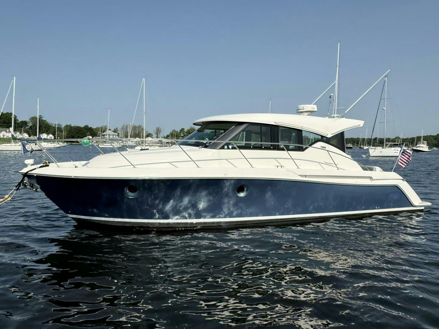 Tiara Yachts-39 Coupe 2017-Silver Lining, name reserved Bristol-Rhode Island-United States-5385922