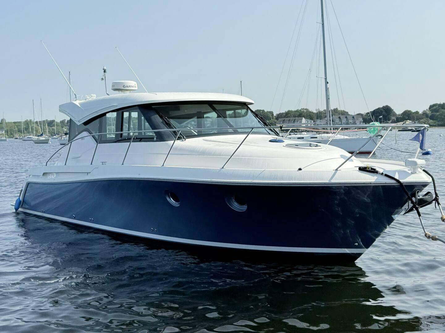 Tiara Yachts-39 Coupe 2017-Silver Lining, name reserved Bristol-Rhode Island-United States-5385917