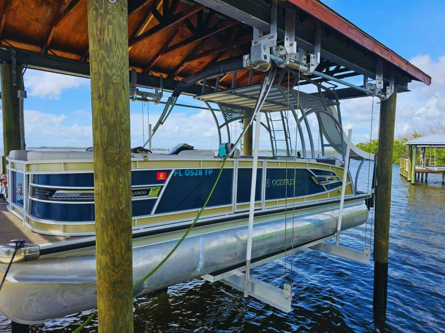 Godfrey-AquaPatio 255  SDE 2023 -Saint James City-Florida-United States-4567621