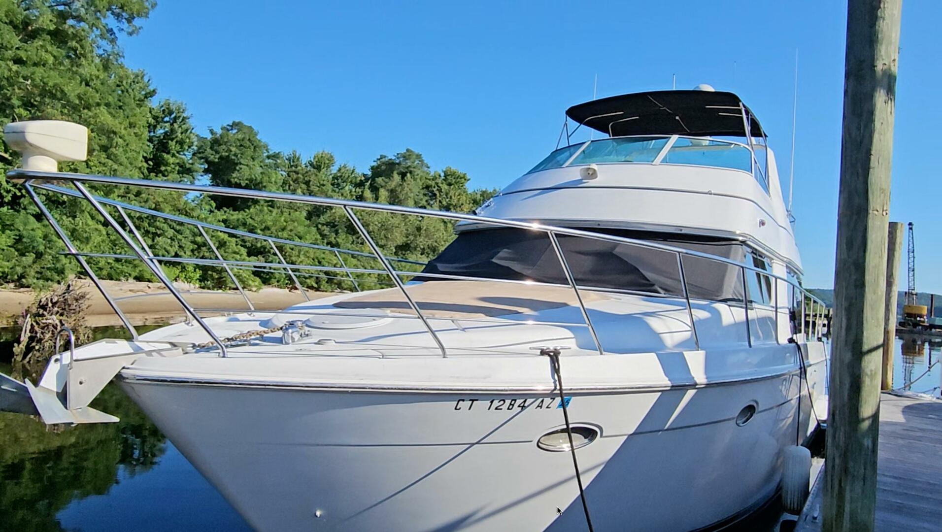 Carver-450 Voyager 2000-FRIENDSHIP Essex-Connecticut-United States-4569937 | Thumbnail