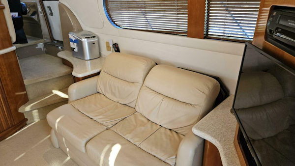 Carver-450 Voyager 2000-FRIENDSHIP Essex-Connecticut-United States-4583499