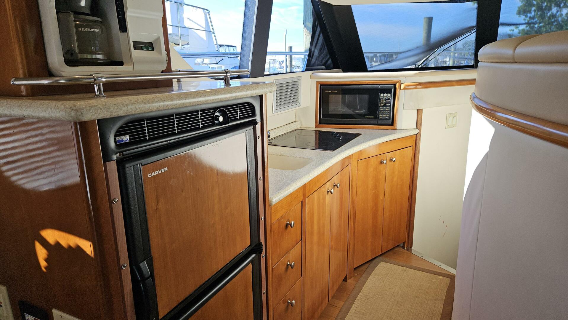Carver-450 Voyager 2000-FRIENDSHIP Essex-Connecticut-United States-4583538 | Thumbnail