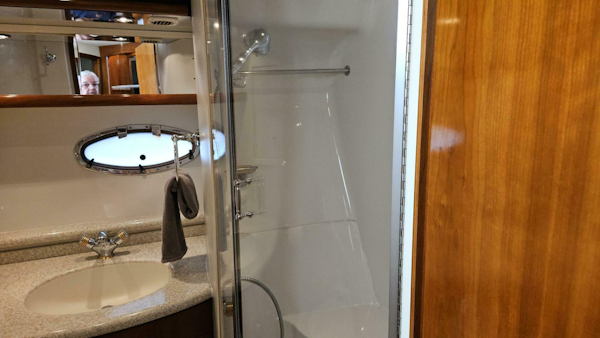Carver-450 Voyager 2000-FRIENDSHIP Essex-Connecticut-United States-4583491