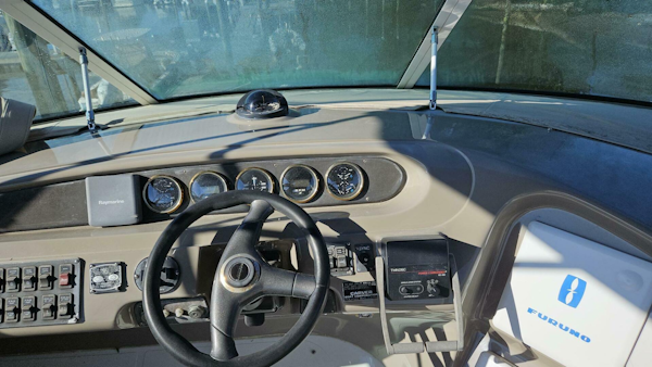 Carver-450 Voyager 2000-FRIENDSHIP Essex-Connecticut-United States-4583515