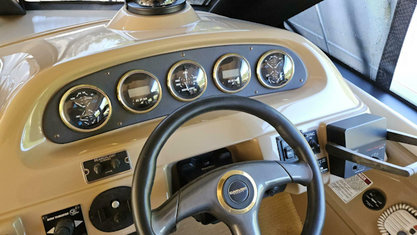 Carver-450 Voyager 2000-FRIENDSHIP Essex-Connecticut-United States-4583503