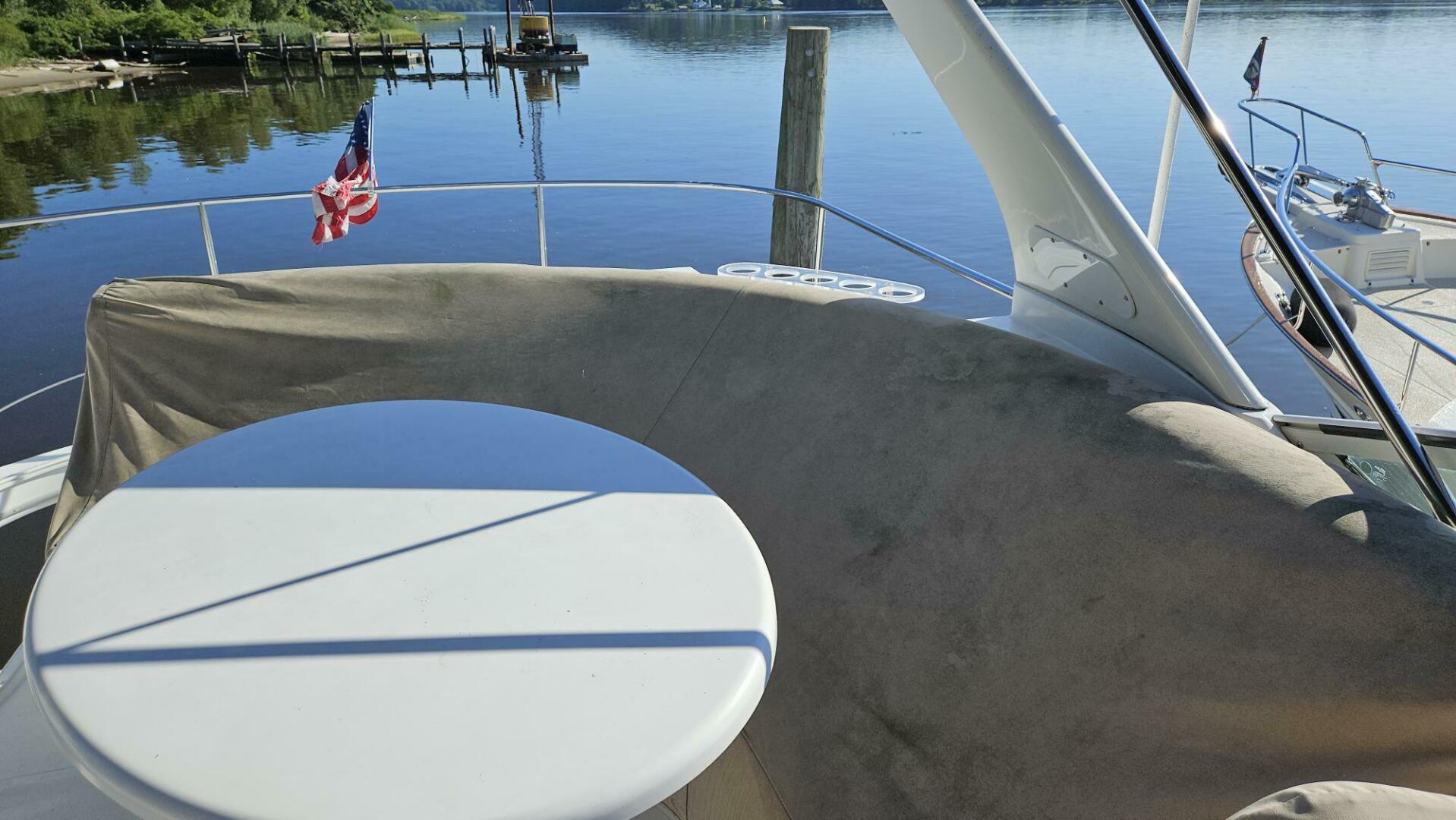 Carver-450 Voyager 2000-FRIENDSHIP Essex-Connecticut-United States-4583512 | Thumbnail