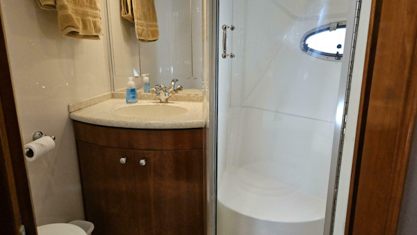 Carver-450 Voyager 2000-FRIENDSHIP Essex-Connecticut-United States-4583488