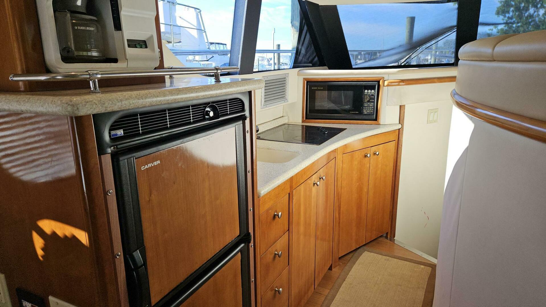 Carver-450 Voyager 2000-FRIENDSHIP Essex-Connecticut-United States-4583496 | Thumbnail