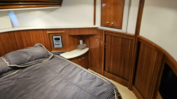 Carver-450 Voyager 2000-FRIENDSHIP Essex-Connecticut-United States-4583490
