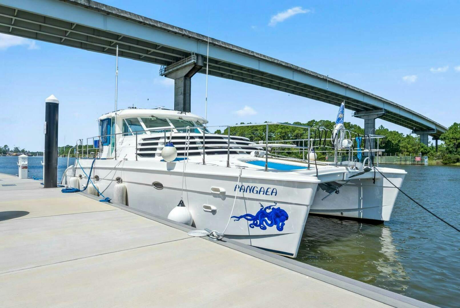 Manta-44 PowerCat 2006-PANGAEA Pensacola-Florida-United States-4615133