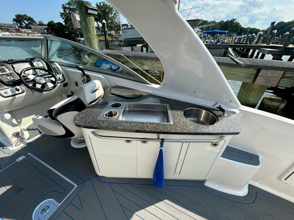 Chaparral-284 Sunesta 2011-Brew Crew Essex-Maryland-United States-4575254