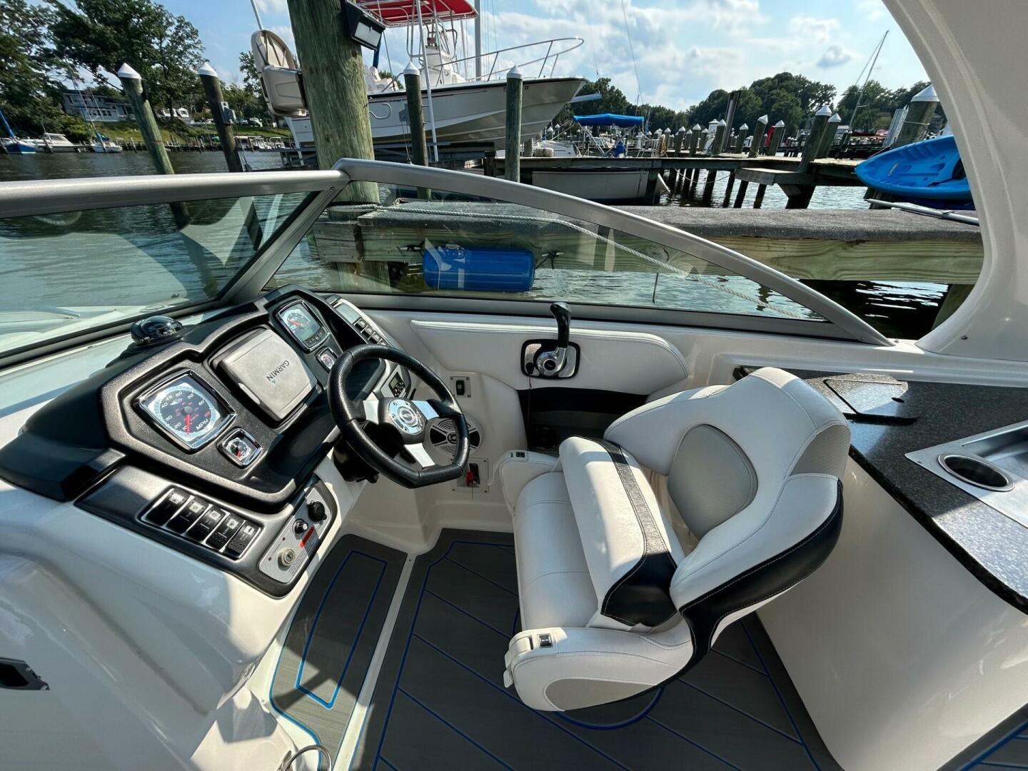 Chaparral-284 Sunesta 2011-Brew Crew Essex-Maryland-United States-4575253 | Thumbnail