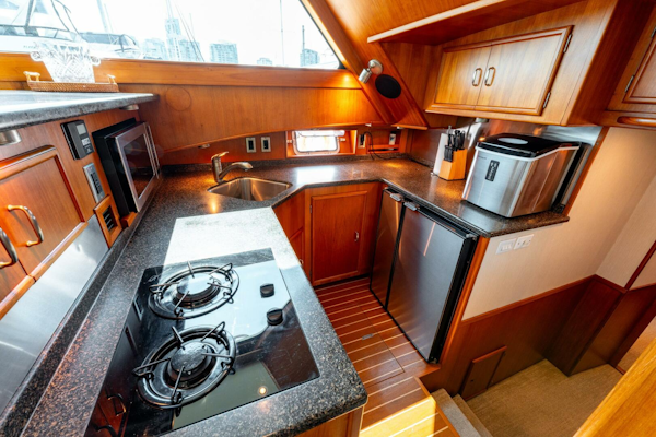 Post-46 Convertible 1985 -Vancouver-British Columbia-Canada-4578967