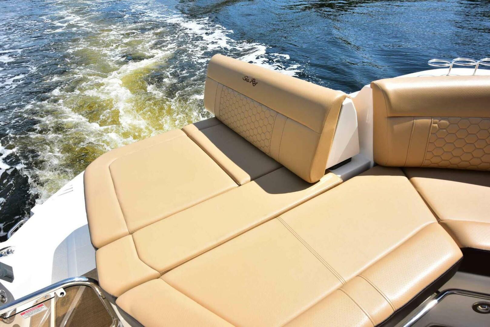Sea Ray-320 Sundancer 2019-Rent Roll Lighthouse Point-Florida-United States-4580369 | Thumbnail