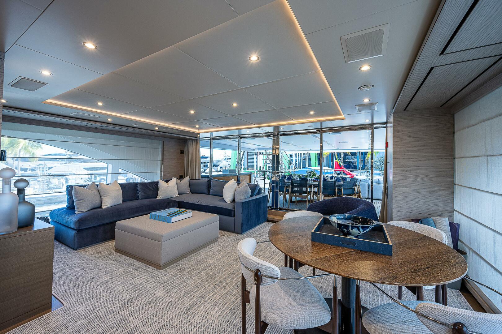 Benetti-132 Classic Supreme 2016 -Nassau-Bahamas-Benetti 132  Cofina  Interior Salon-4581767 | Thumbnail