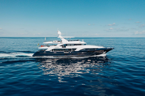 Benetti-132 Classic Supreme 2016 -Nassau-Bahamas-Benetti 132  Cofina  Exterior Profile-4581860