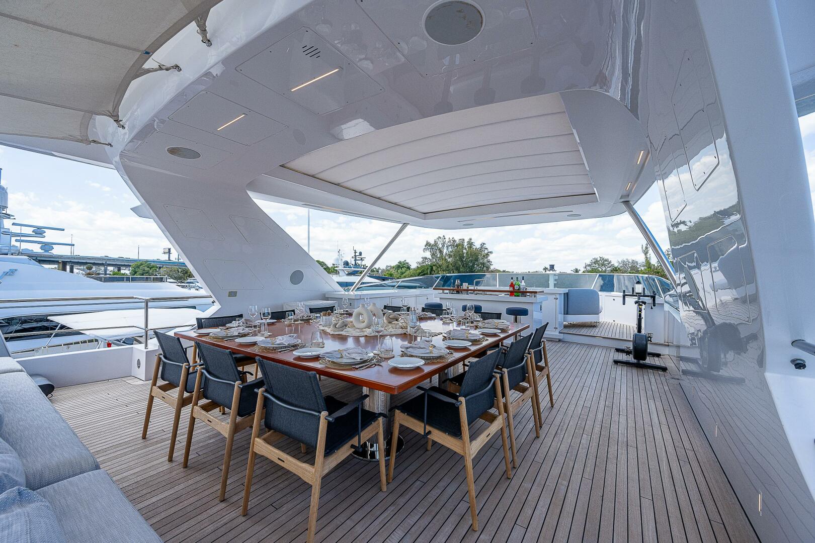 Benetti-132 Classic Supreme 2016 -Nassau-Bahamas-Benetti 132  Cofina  Exterior Deck-4581776 | Thumbnail
