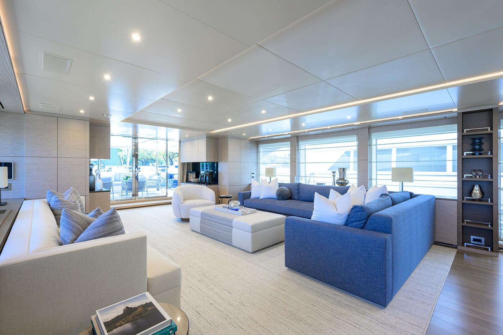 Benetti-132 Classic Supreme 2016 -Nassau-Bahamas-Benetti 132  Cofina  Interior Salon-4581838 | Thumbnail