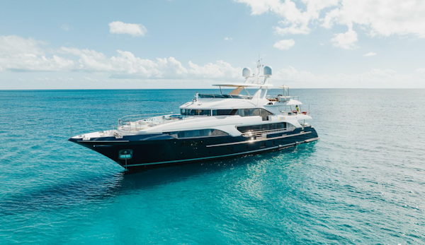 Benetti-132 Classic Supreme 2016 -Nassau-Bahamas-Benetti 132  Cofina  Exterior Profile-4581831
