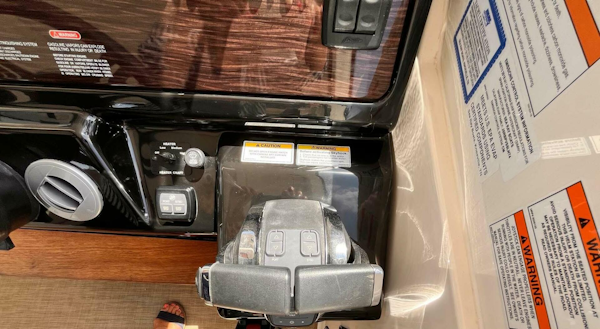 Sea Ray-350 Sundancer Coupe 2018-Bay Dog Edgewater-Maryland-United States-4582968