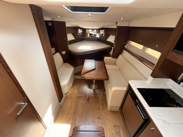 Sea Ray-350 Sundancer Coupe 2018-Bay Dog Edgewater-Maryland-United States-4582949