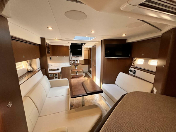 Sea Ray-350 Sundancer Coupe 2018-Bay Dog Edgewater-Maryland-United States-4582998