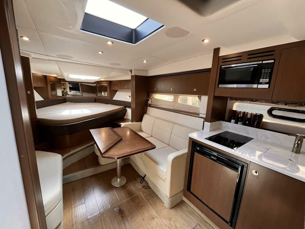 Sea Ray-350 Sundancer Coupe 2018-Bay Dog Edgewater-Maryland-United States-4582993