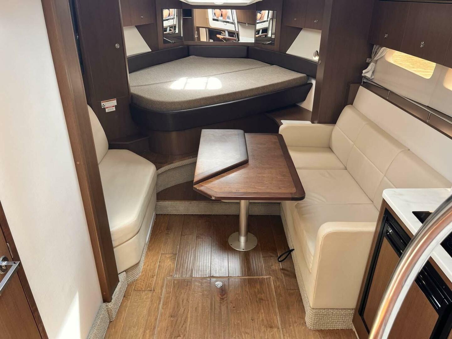 Sea Ray-350 Sundancer Coupe 2018-Bay Dog Edgewater-Maryland-United States-4582991 | Thumbnail