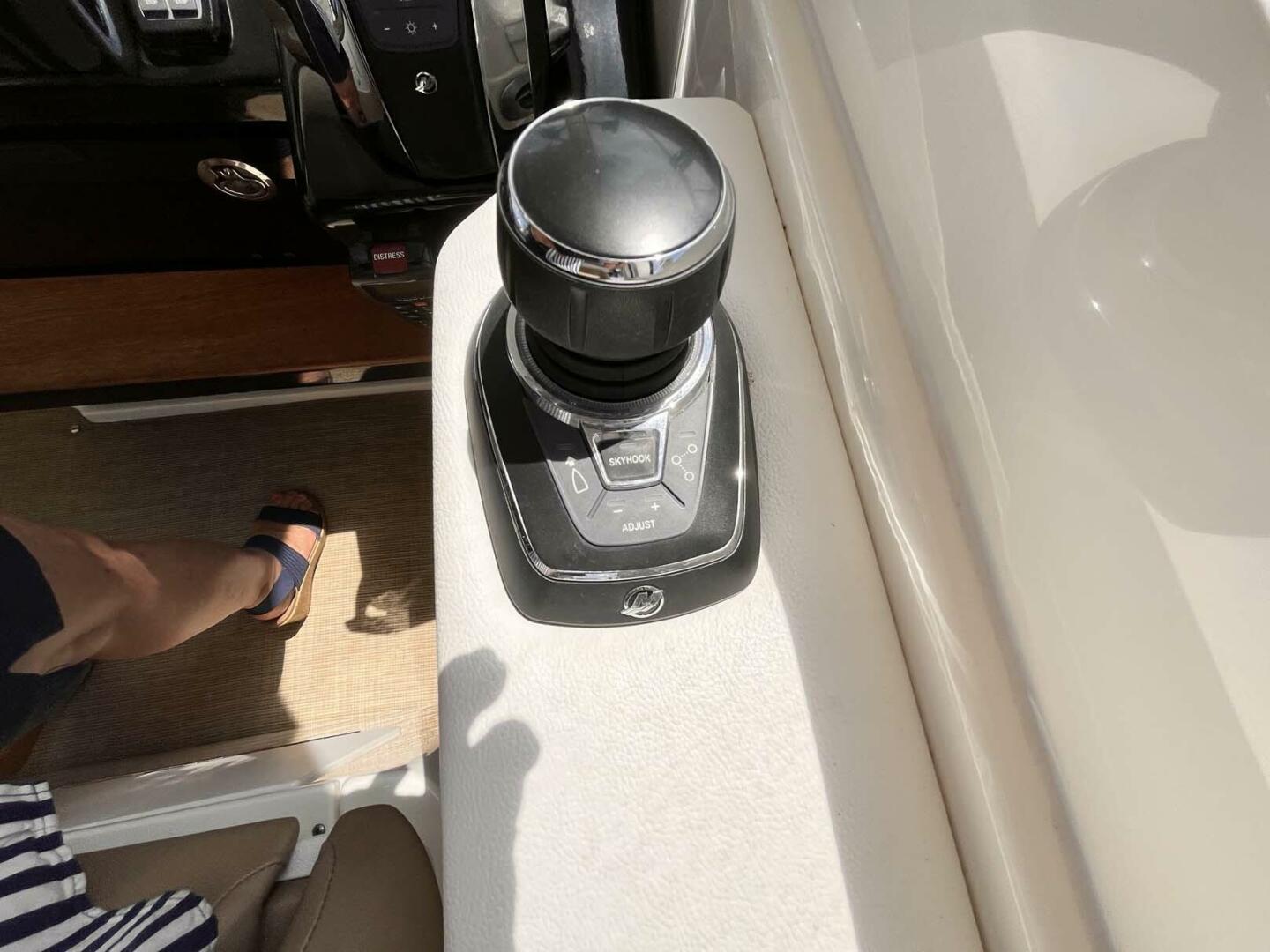 Sea Ray-350 Sundancer Coupe 2018-Bay Dog Edgewater-Maryland-United States-4582983 | Thumbnail
