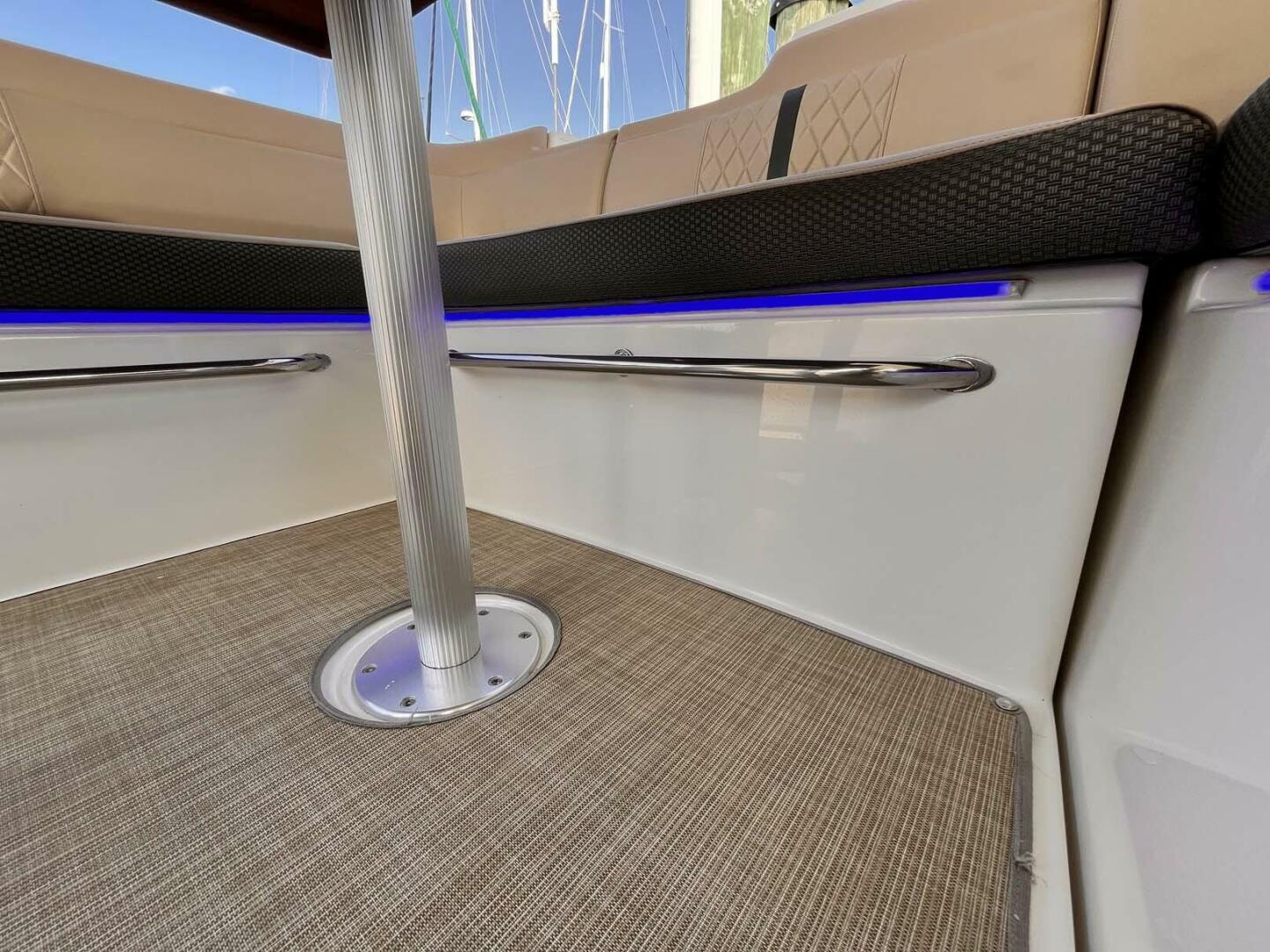 Sea Ray-350 Sundancer Coupe 2018-Bay Dog Edgewater-Maryland-United States-4582960 | Thumbnail