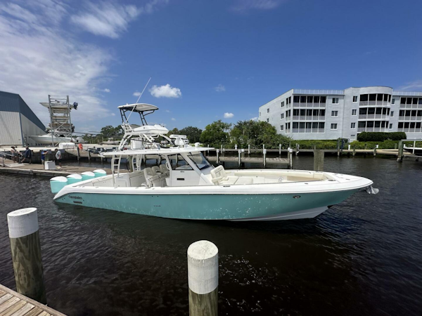 Everglades 2017-43 2017 Everglades Center Console stuart-Florida-United States-4584049