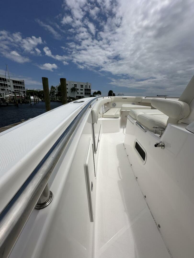 Everglades 2017-43 2017 Everglades Center Console stuart-Florida-United States-4584052 | Thumbnail