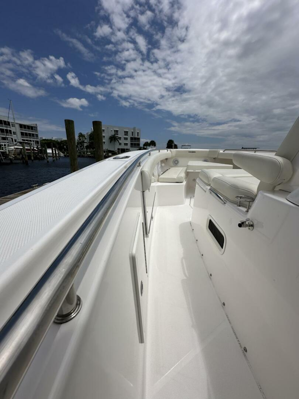 Everglades 2017-43 2017 Everglades Center Console stuart-Florida-United States-4584052