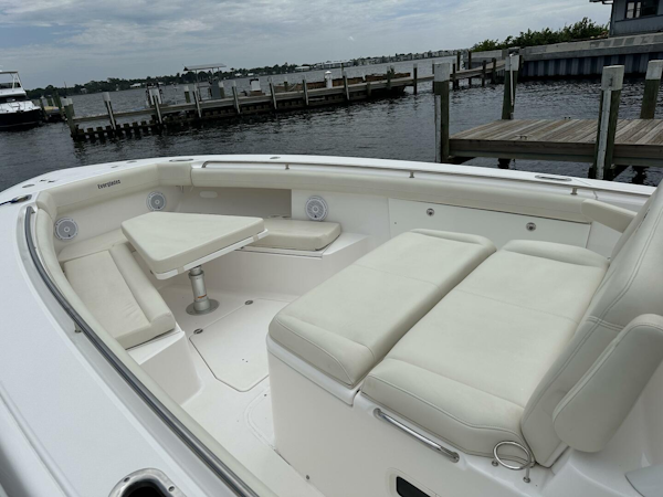 Everglades 2017-43 2017 Everglades Center Console stuart-Florida-United States-4584056